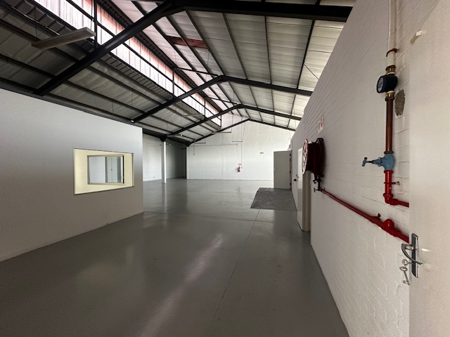 To Let Commercial Property for Rent in Maitland Western Cape